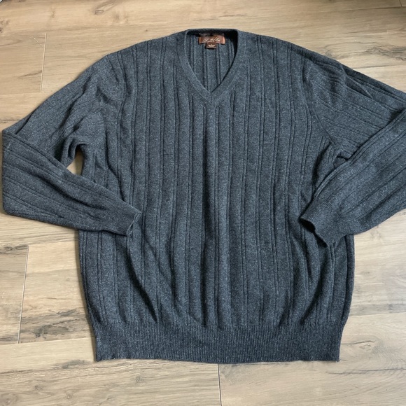 Charcoal Grey Fine Cashmere Cable Knit Sweater | Tasso Elba | L - Picture 1 of 5